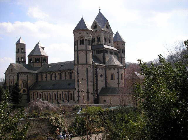 db 06 04 08 Osterritt Maria Laach1