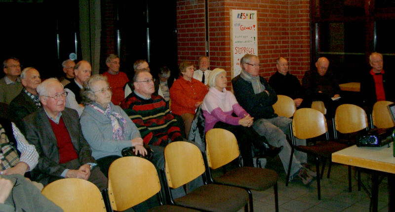 db 5 gespannte Besuchera13